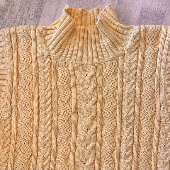 100% Cotton Yellow Cable Knit Sweater Vest by Jessica Women’s Large - Picture 5 of 6
